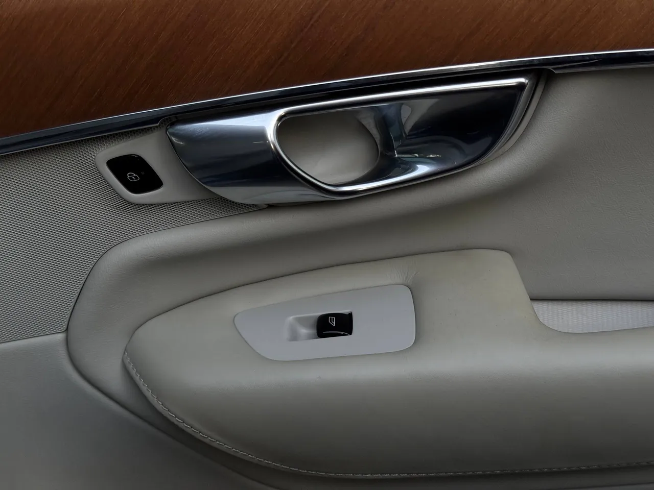 Volvo XC90 - фото 72