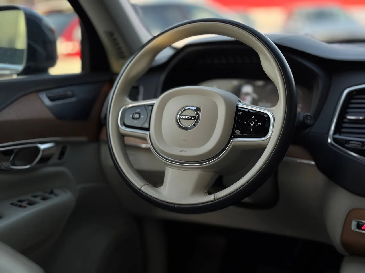 Volvo XC90 - фото 69