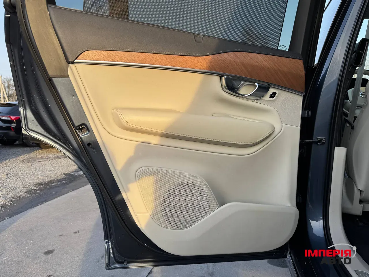 Volvo XC90 - фото 56