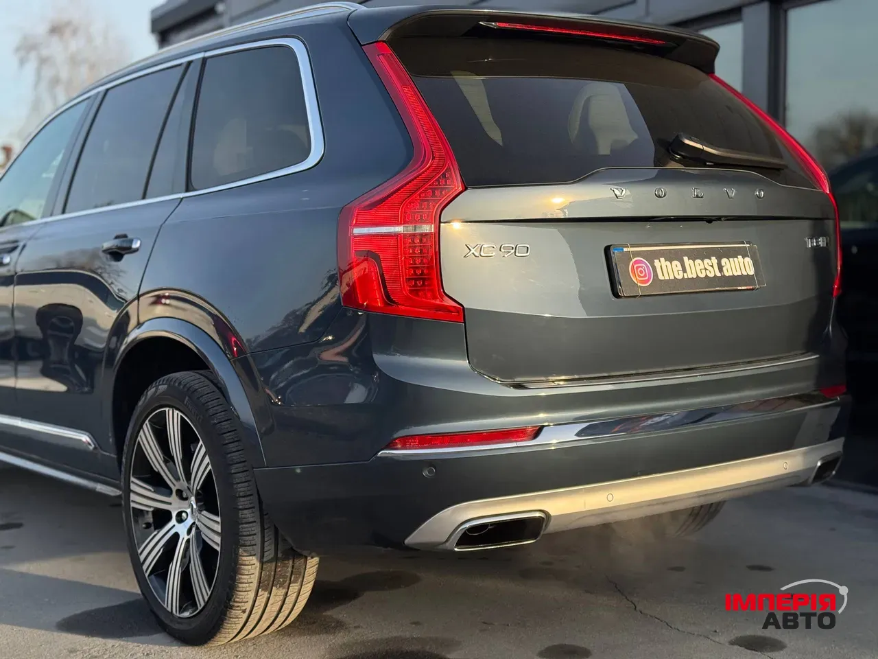 Volvo XC90 - фото 33