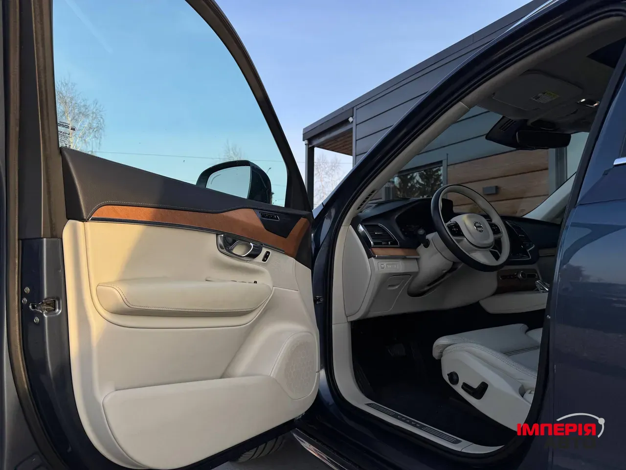 Volvo XC90 - фото 36