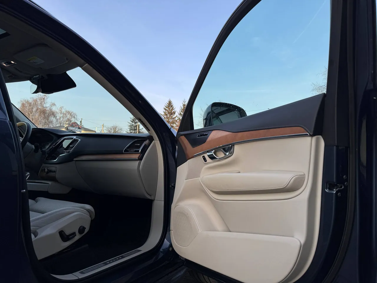 Volvo XC90 - фото 76