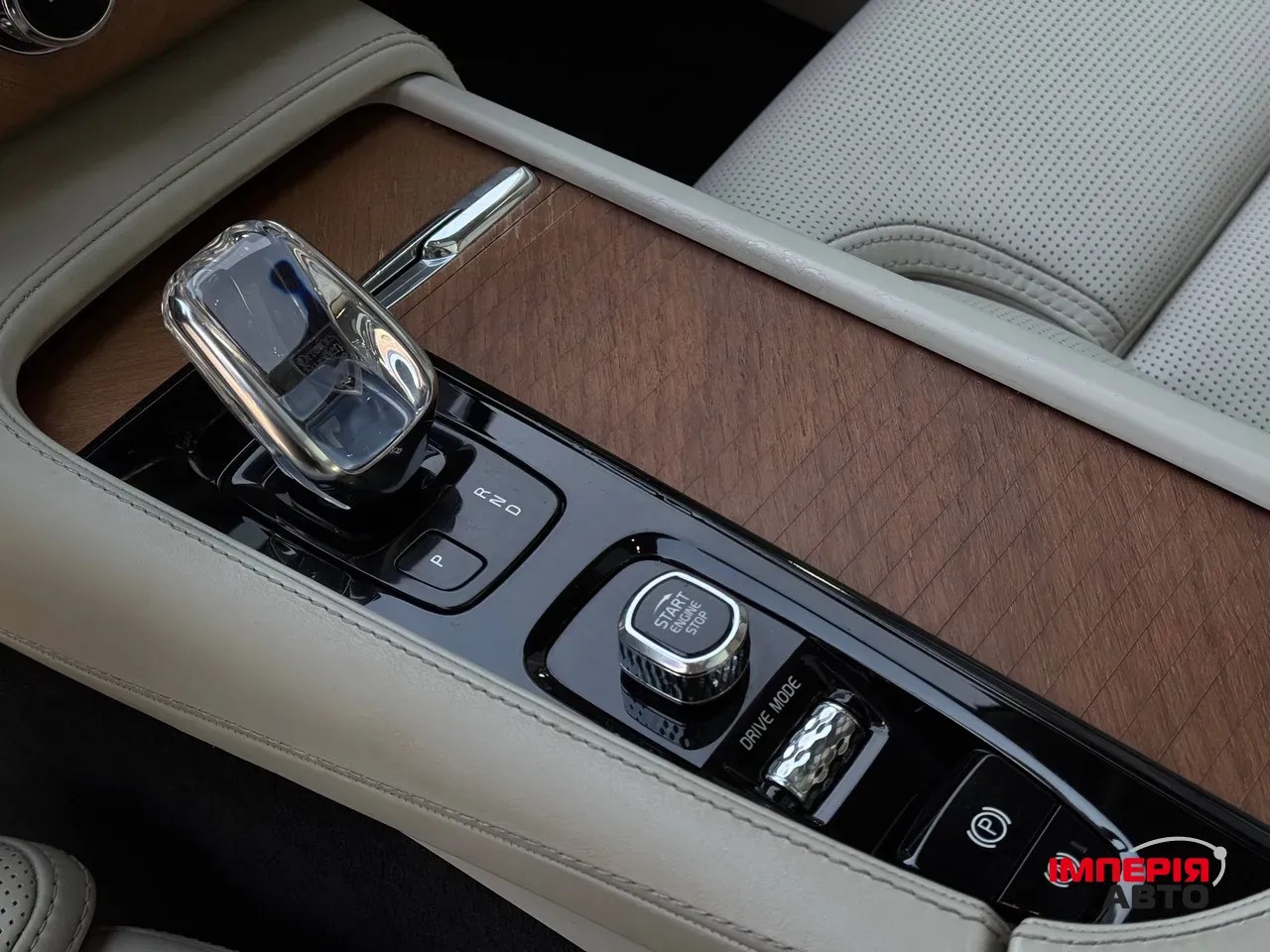 Volvo XC90 - фото 47