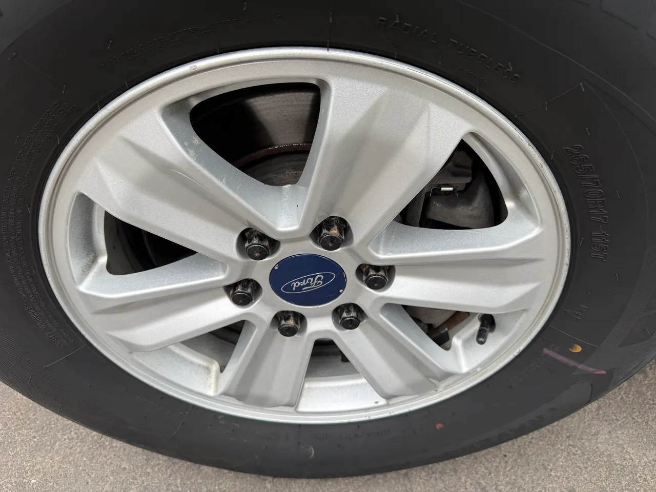 Ford F-150 - фото 11