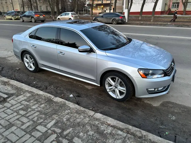 Volkswagen Passat - фото 1