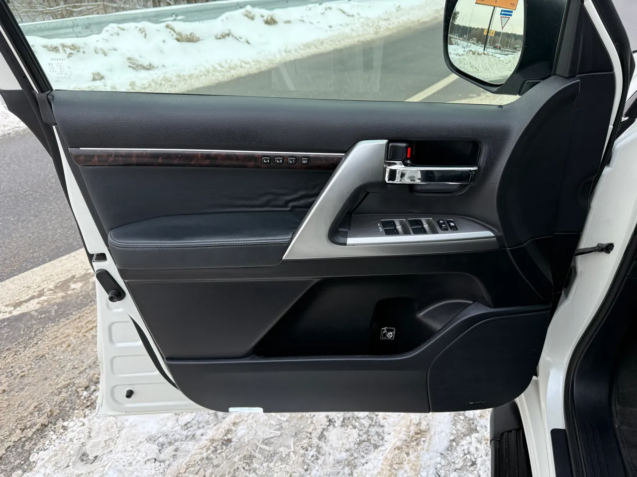 Toyota Land Cruiser - фото 15