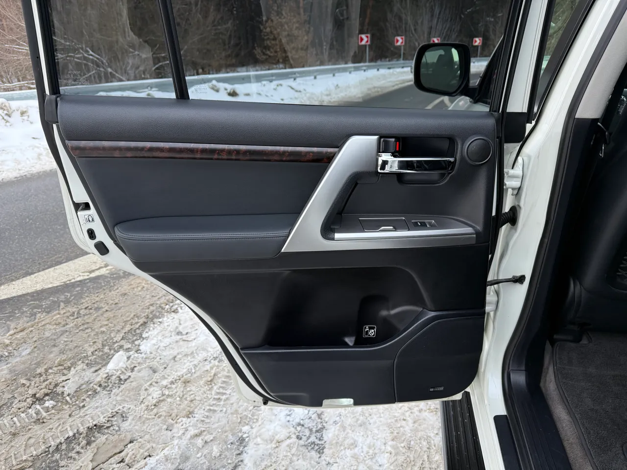 Toyota Land Cruiser - фото 23