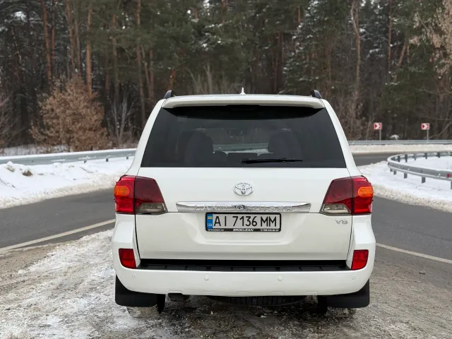 Toyota Land Cruiser - фото 5
