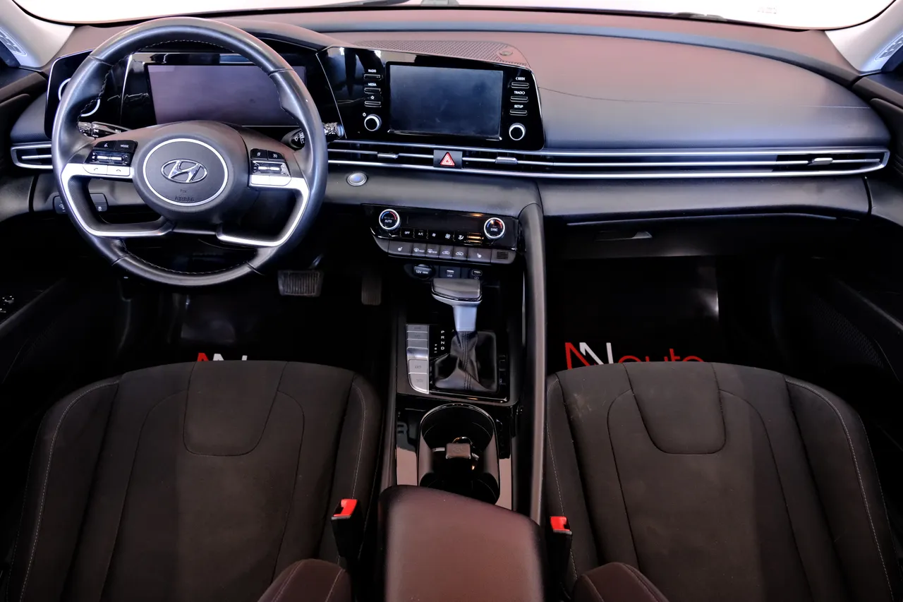 Hyundai Elantra - фото 7