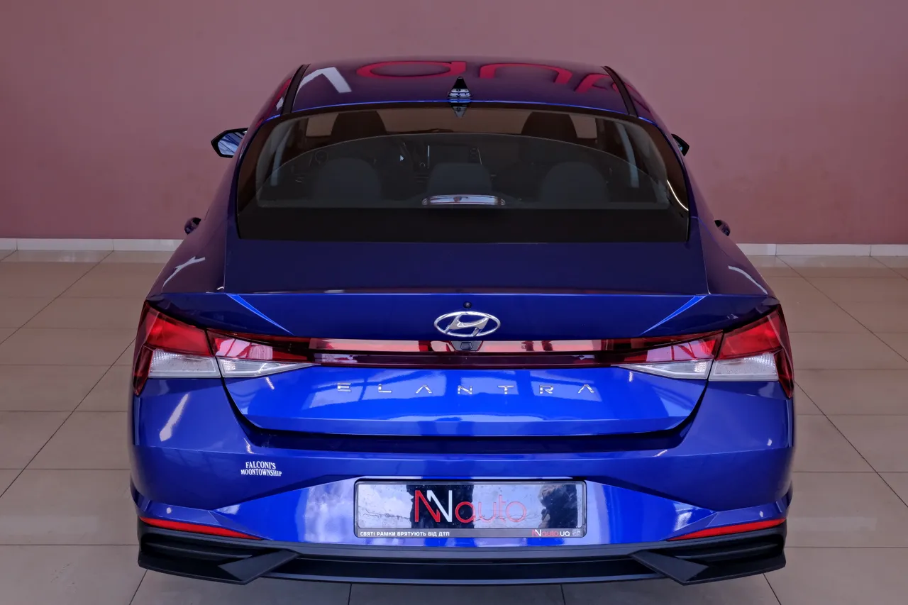 Hyundai Elantra - фото 6