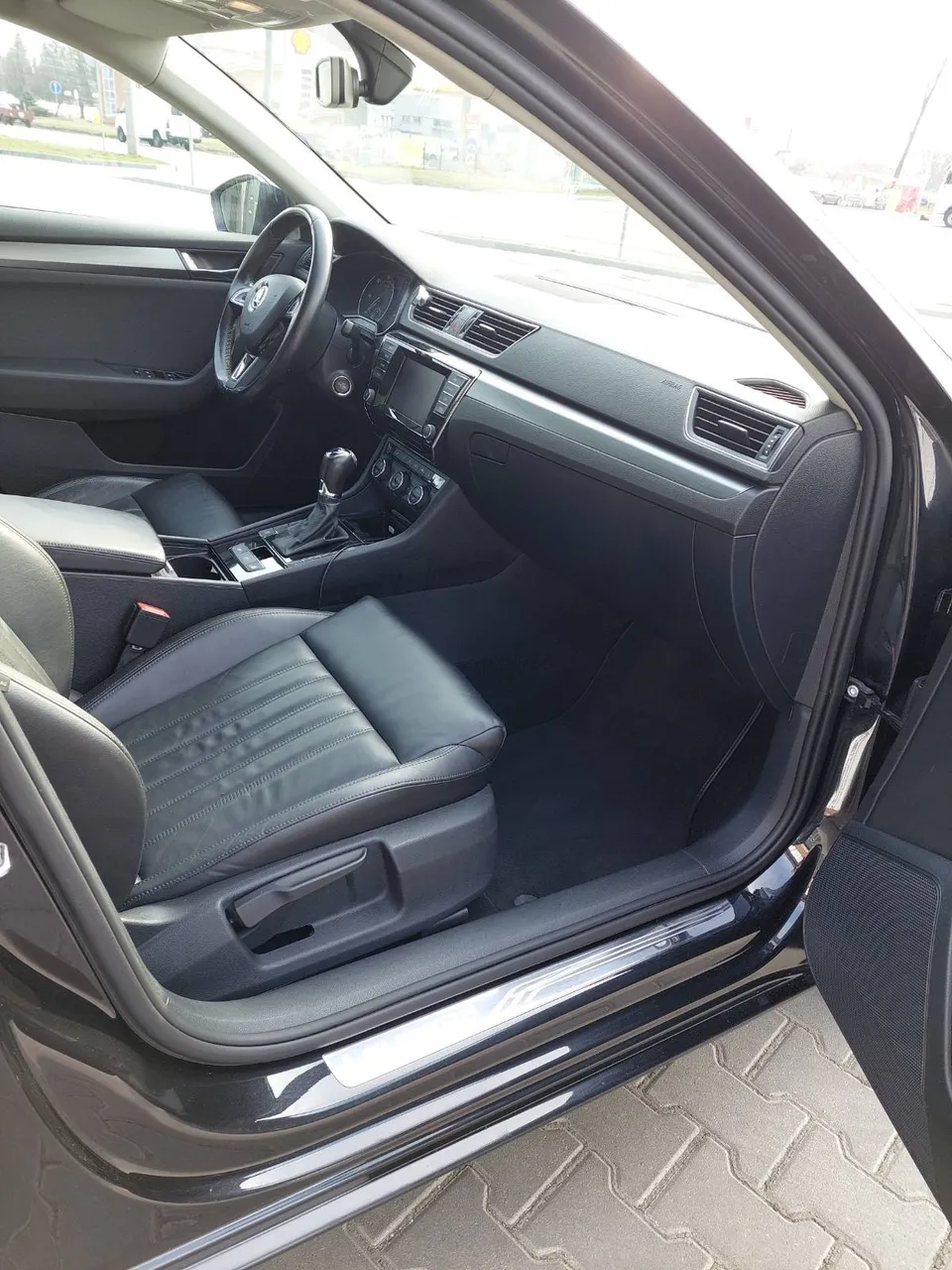 Skoda Superb - фото 4