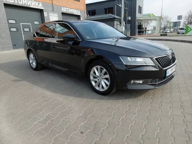 Skoda Superb - фото 2
