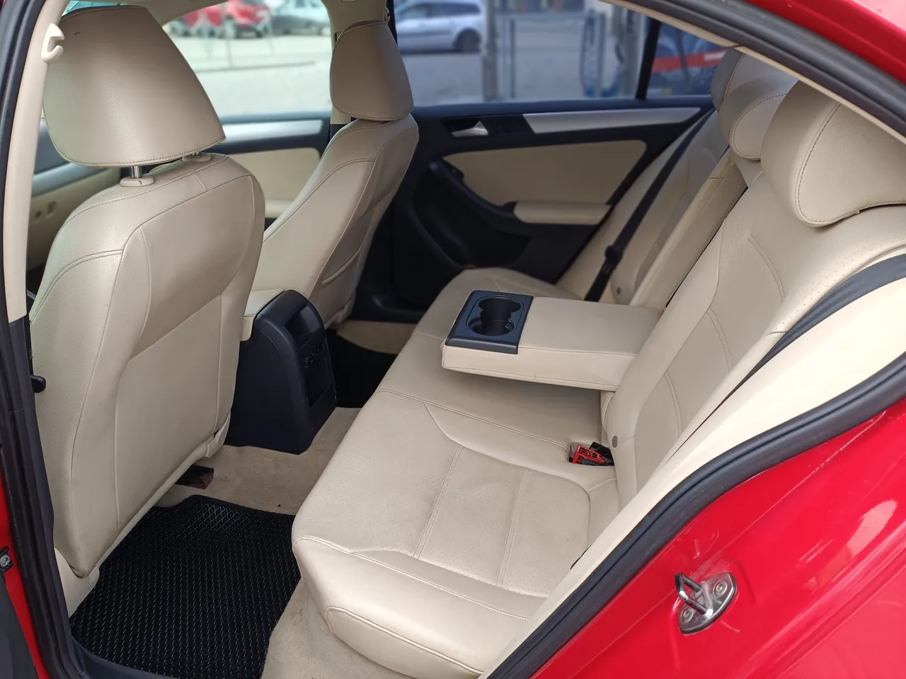 Volkswagen Jetta - фото 9