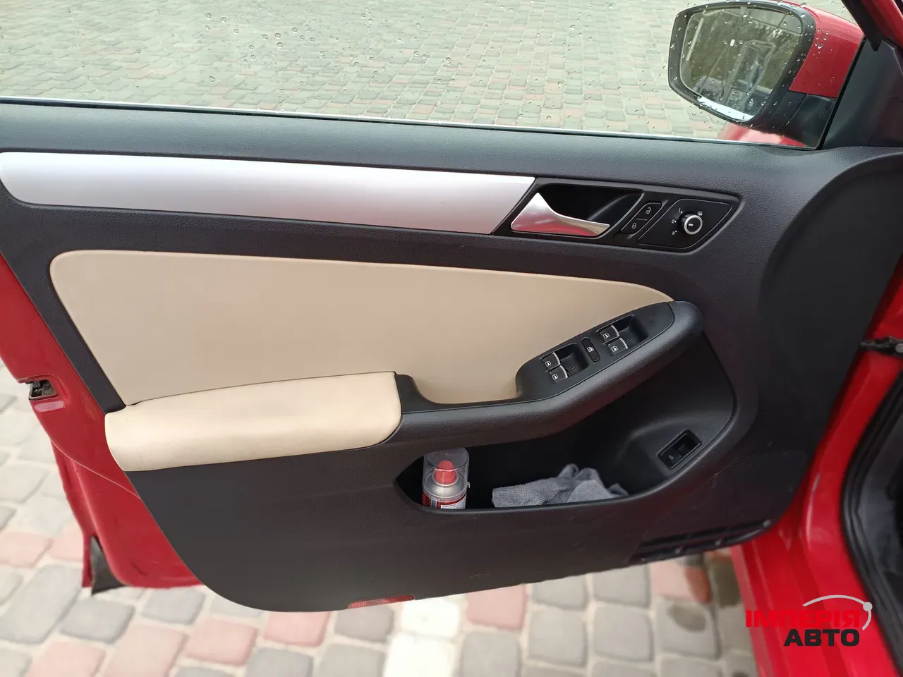 Volkswagen Jetta - фото 12