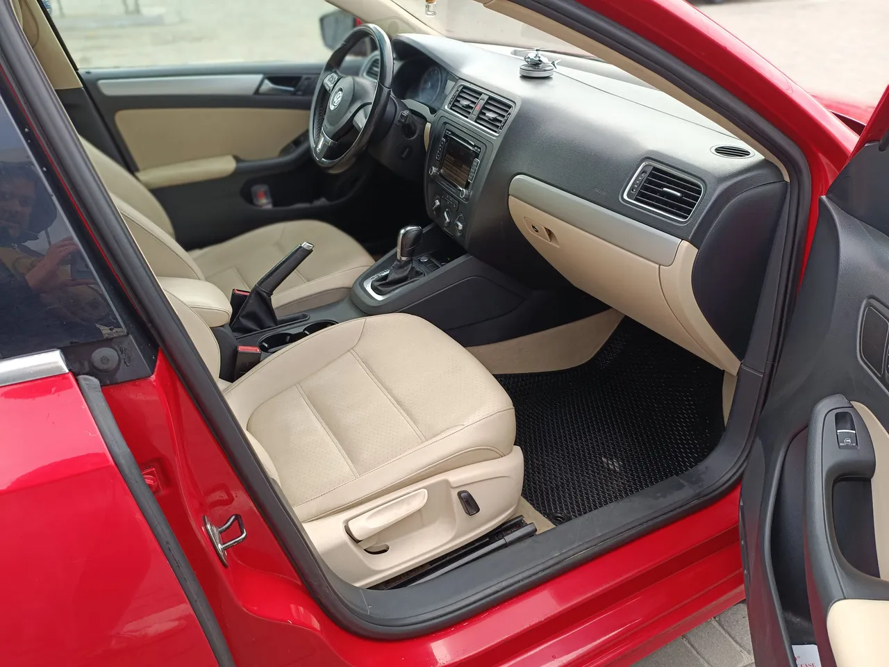 Volkswagen Jetta - фото 18