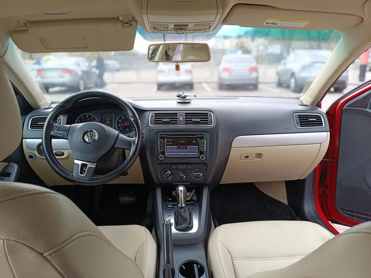 Volkswagen Jetta - фото 16