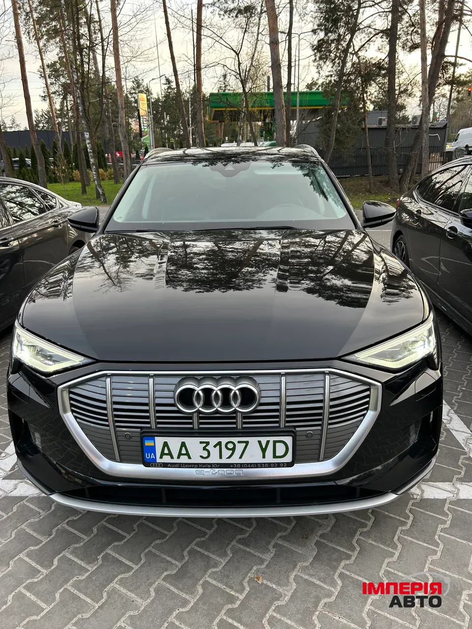 Audi e-tron - фото 4