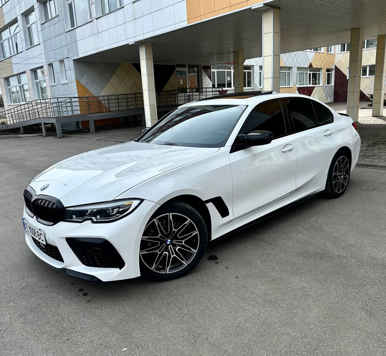 BMW 3 серії - фото 2