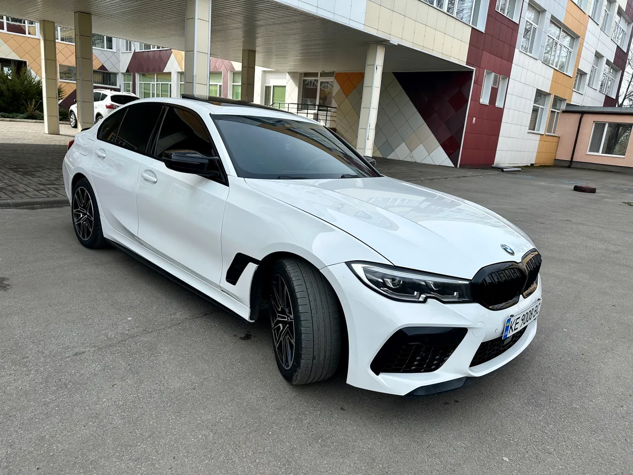 BMW 3 серії - фото 12