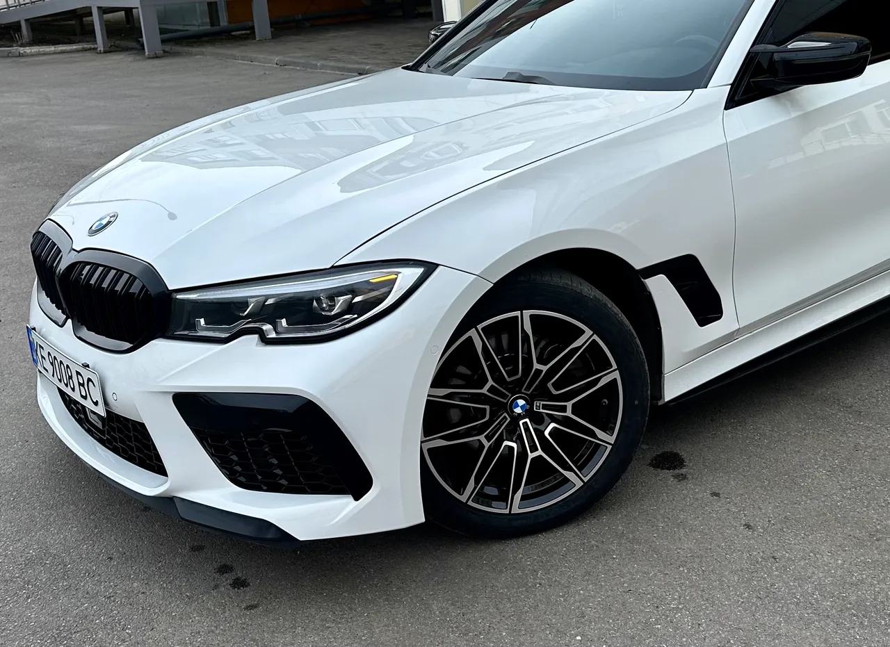 BMW 3 серії - фото 1