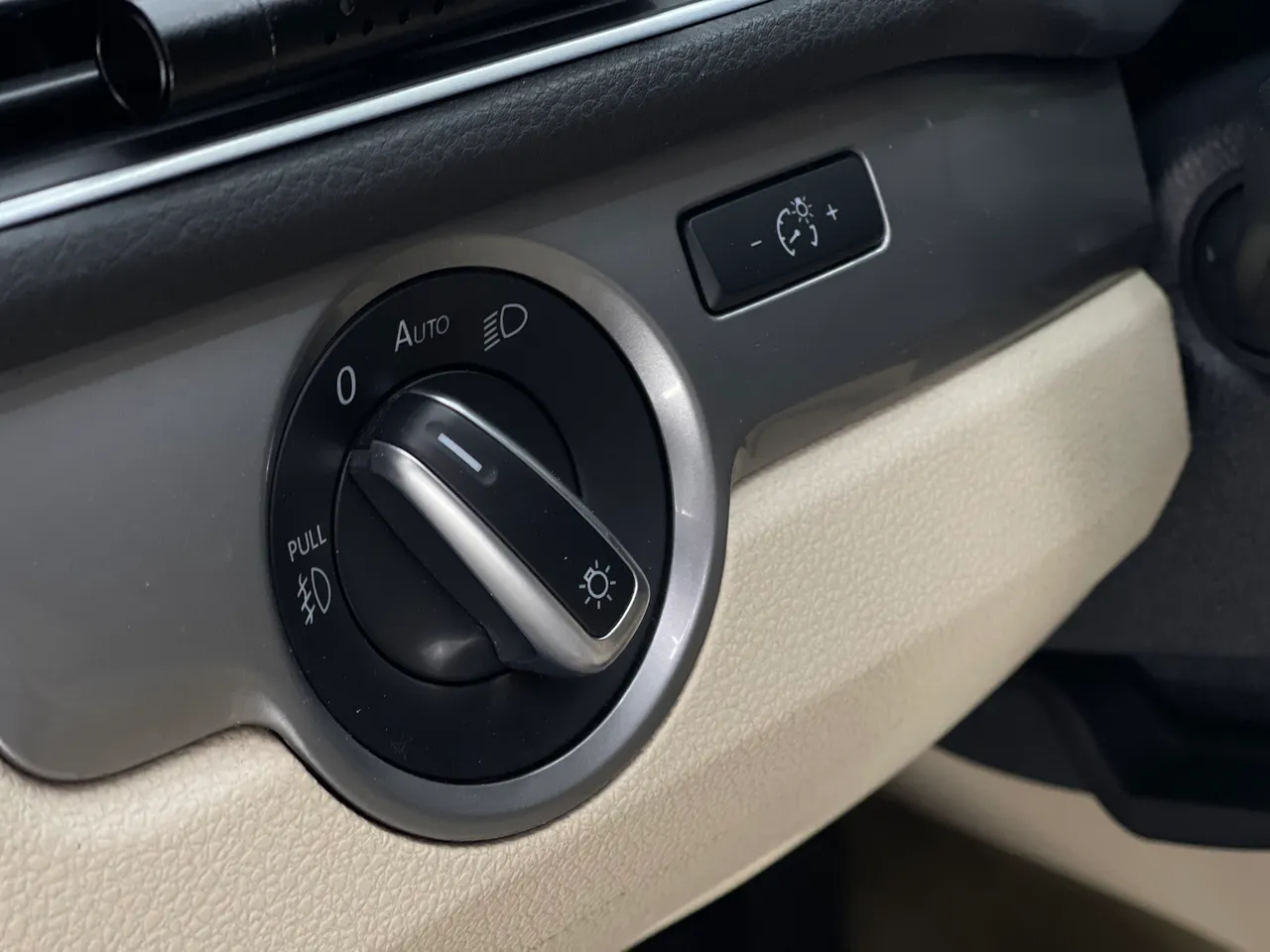 Volkswagen Passat USA/NMS - фото 11