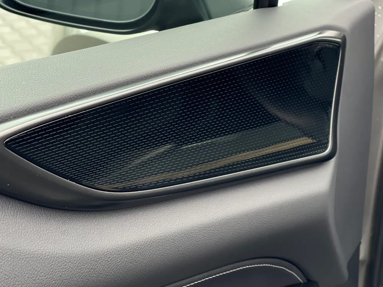 Lexus NX - фото 16