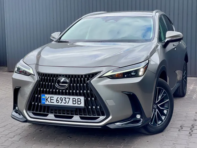 Lexus NX - фото 2