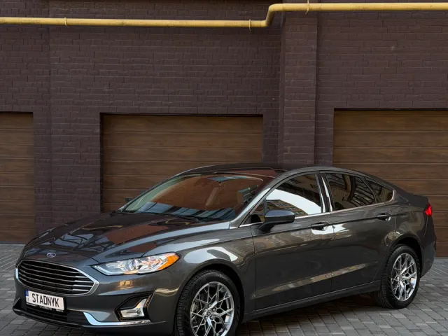 Ford Fusion USA - фото 1