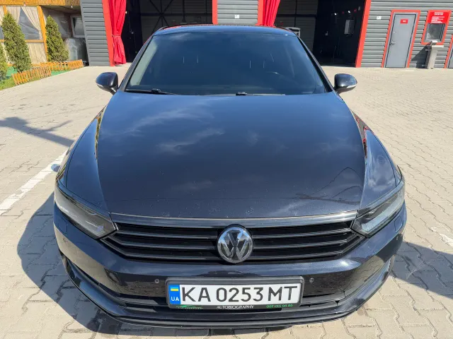Volkswagen Passat - фото 4