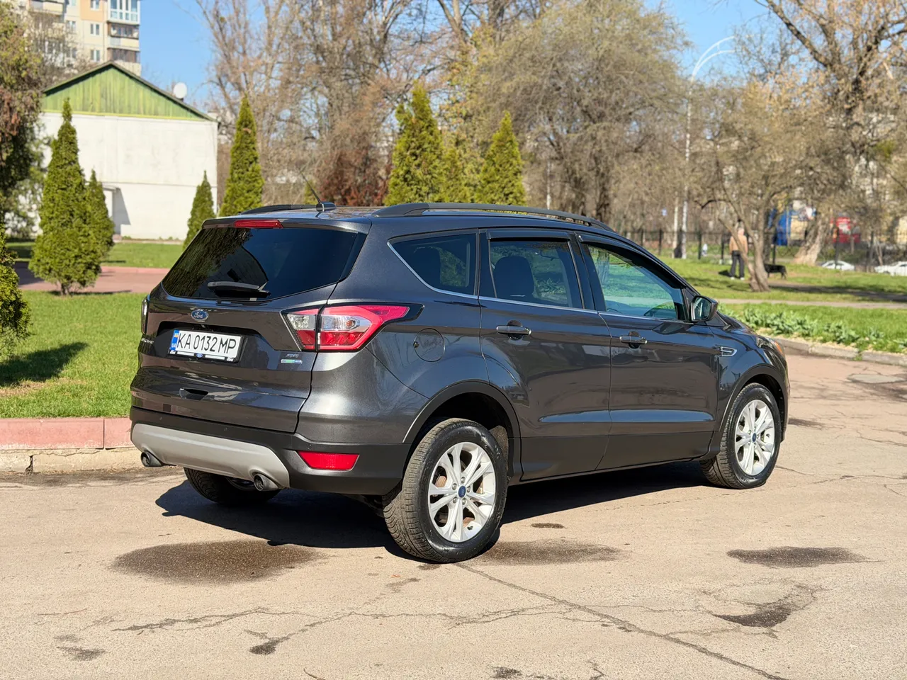 Ford Escape - фото 6