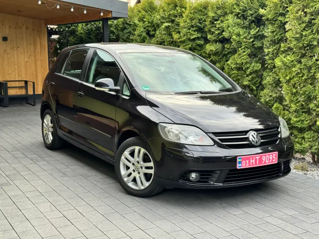 Volkswagen Golf Plus - фото 1