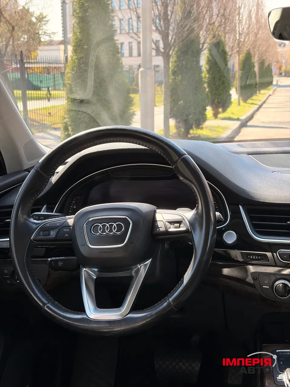 Audi Q7 - фото 21