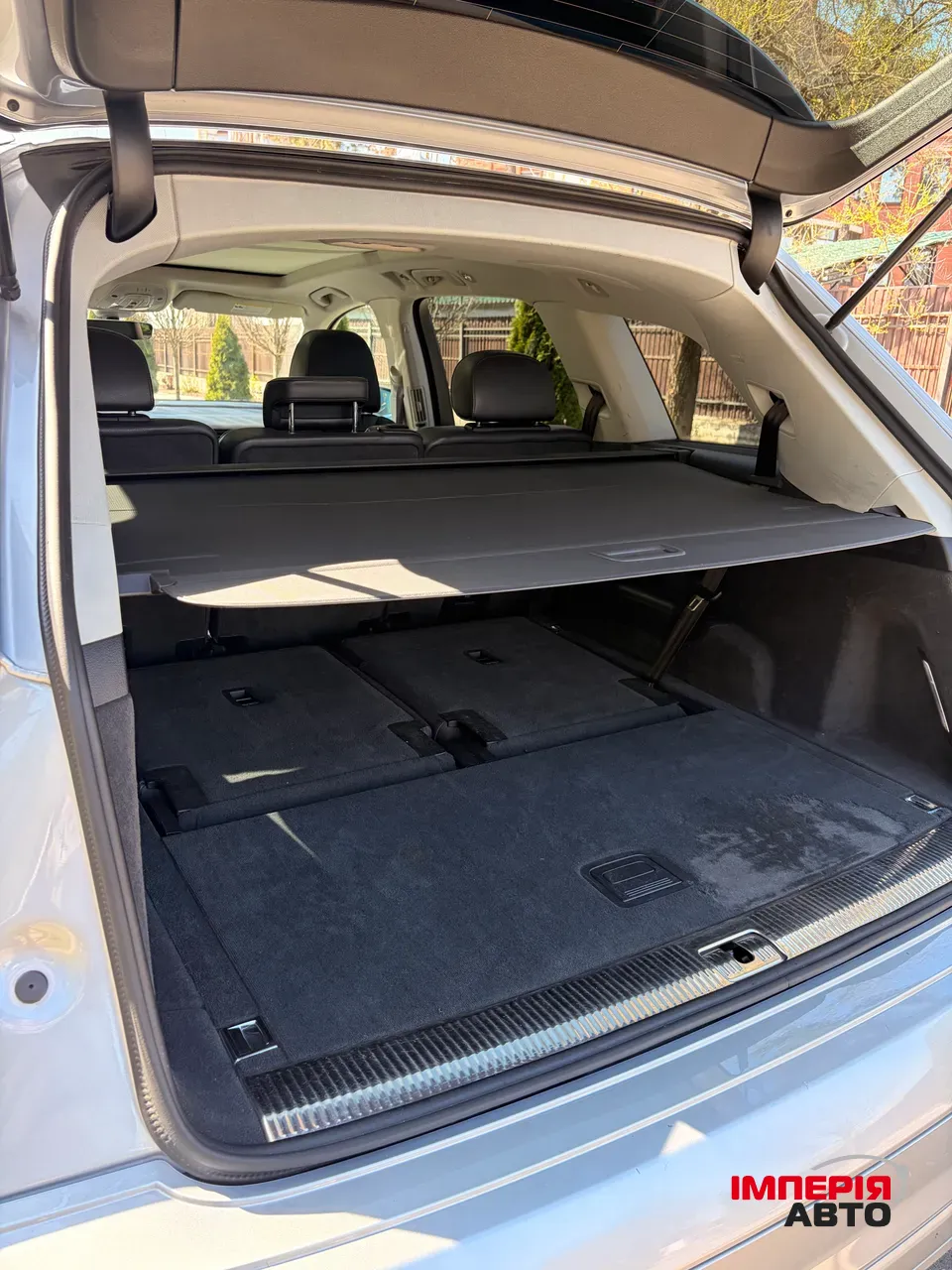 Audi Q7 - фото 32