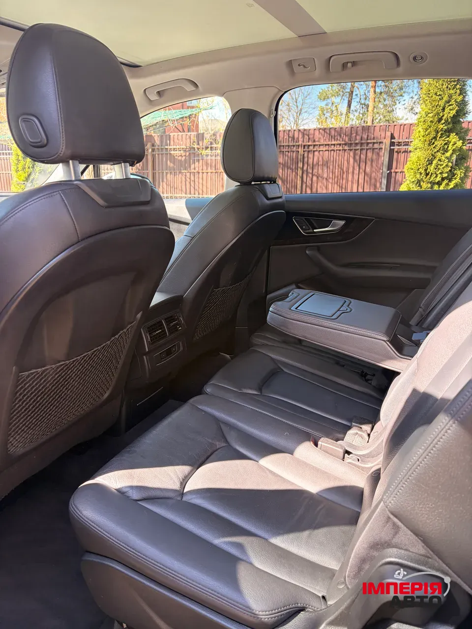 Audi Q7 - фото 18