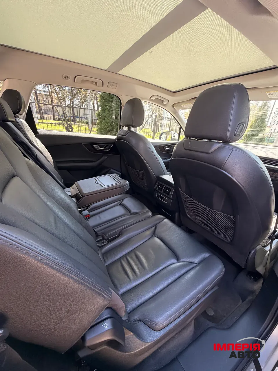 Audi Q7 - фото 25