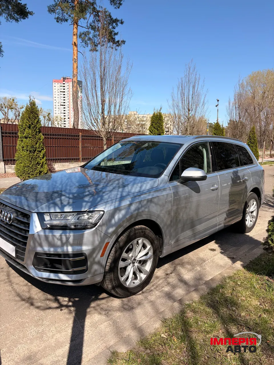 Audi Q7 - фото 8