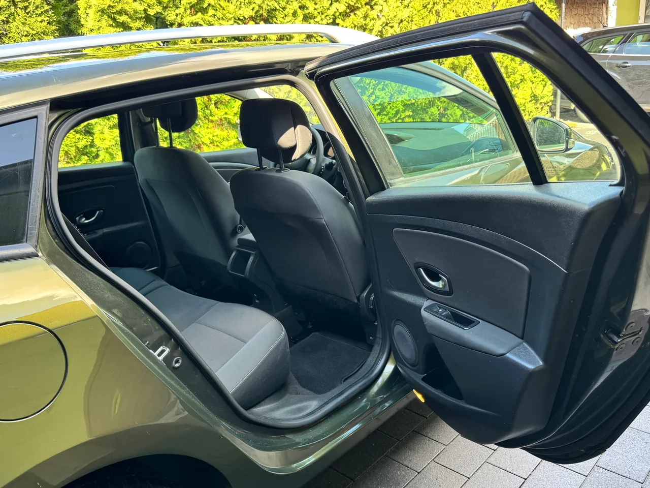 Renault Megane - фото 16