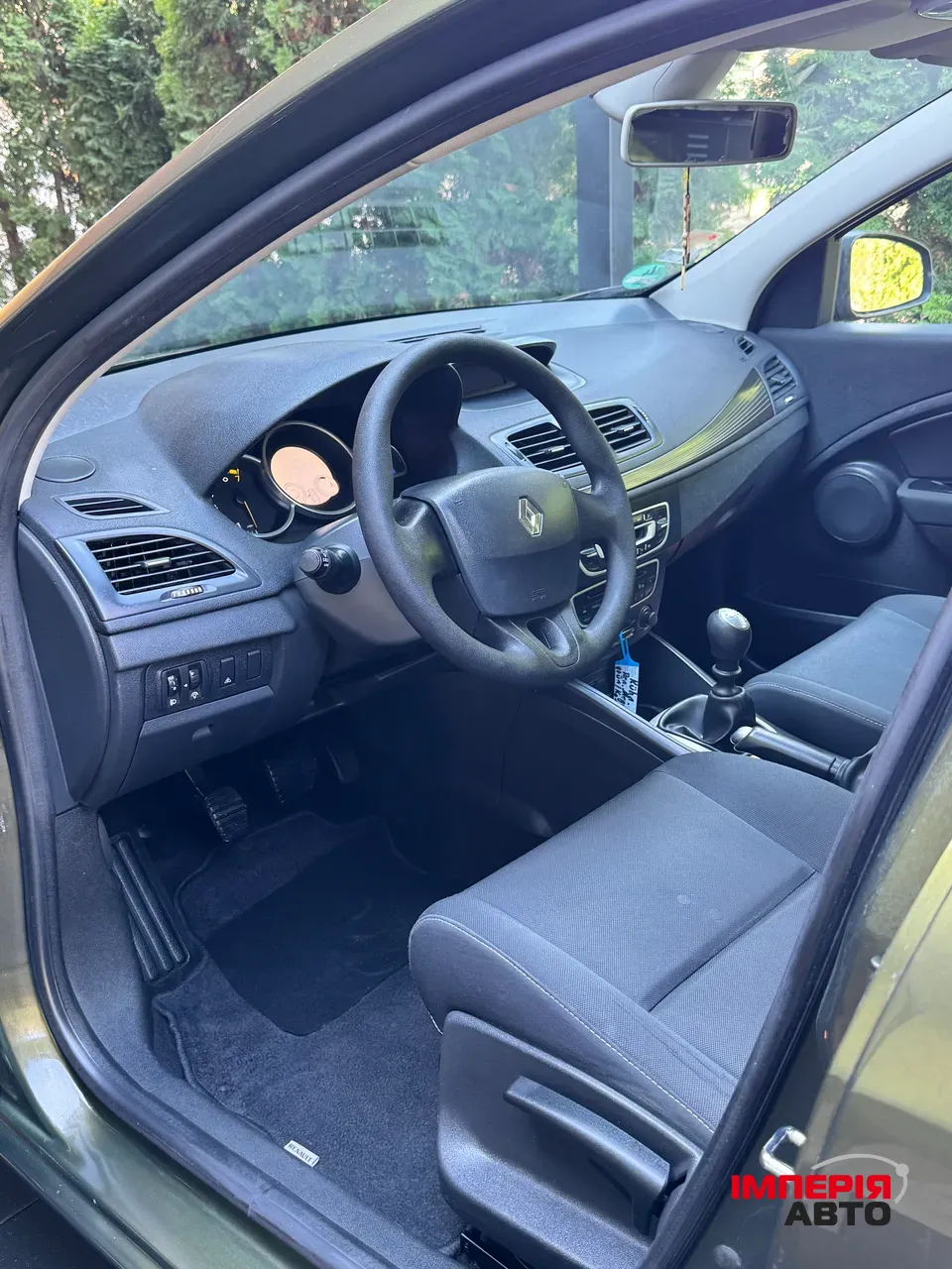 Renault Megane - фото 9