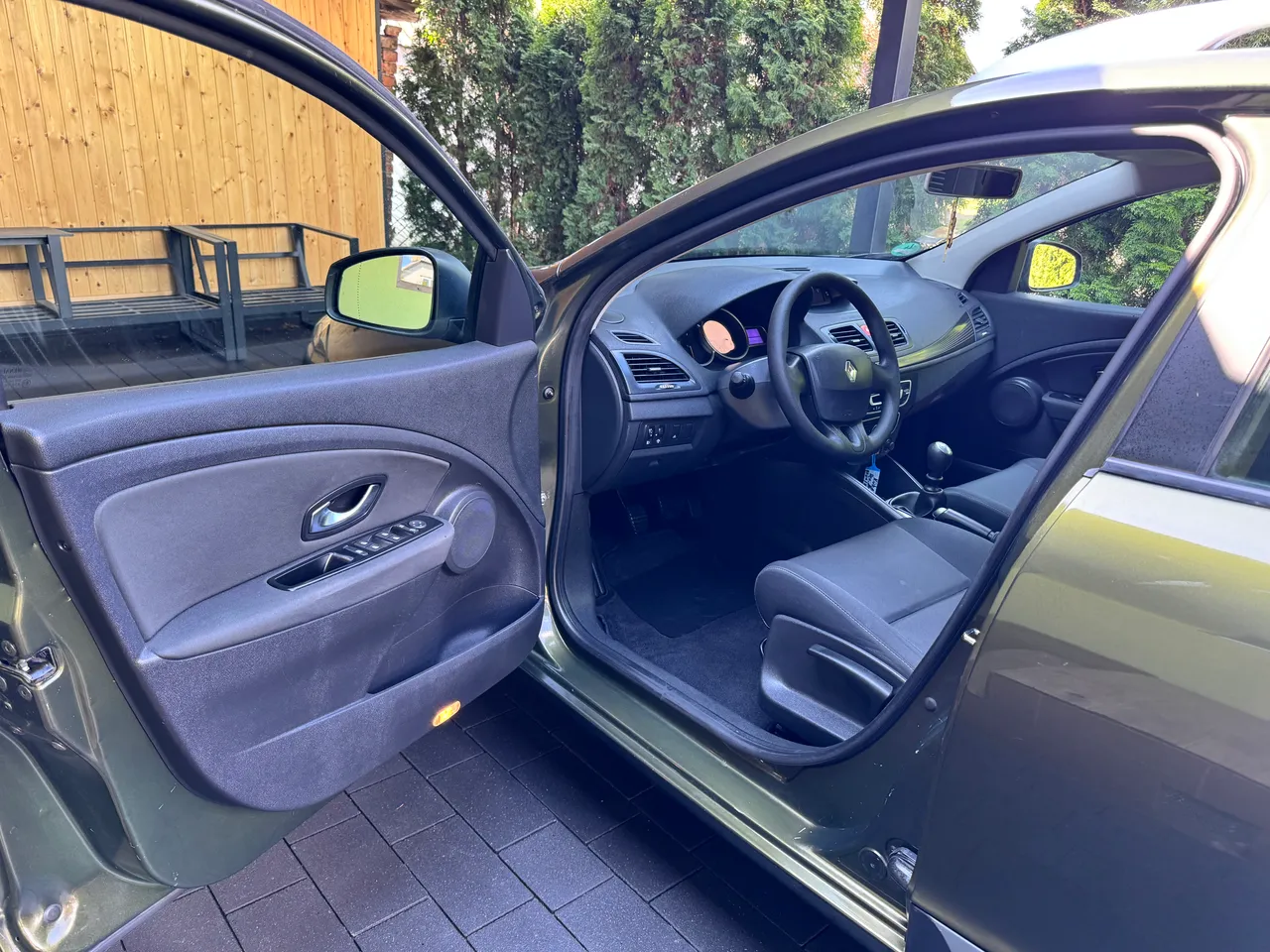 Renault Megane - фото 8