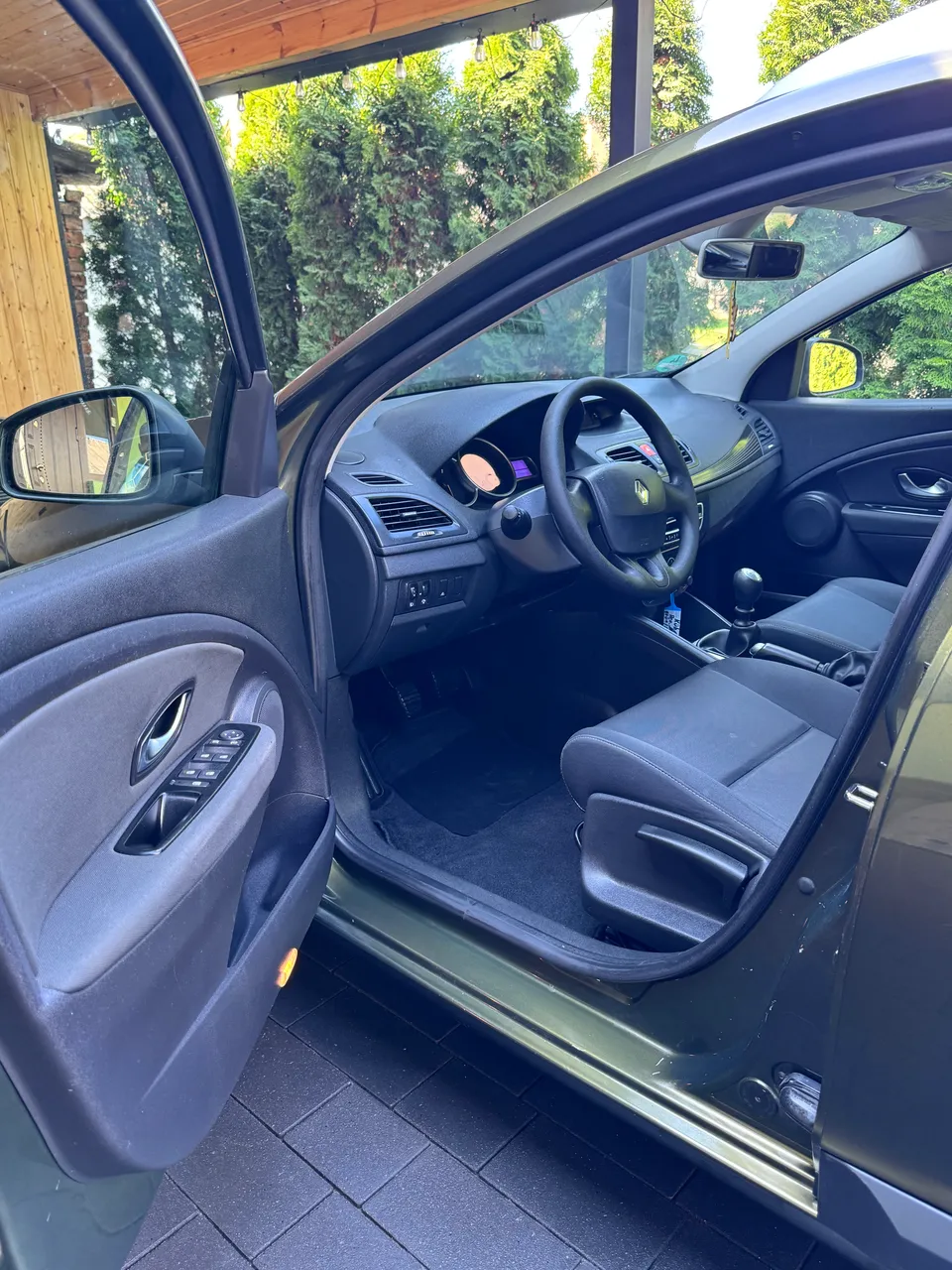 Renault Megane - фото 12