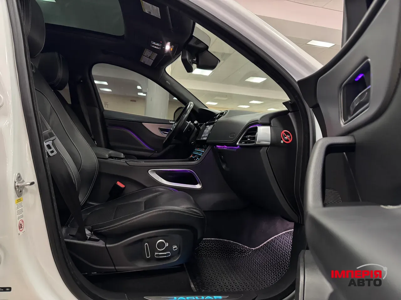 Jaguar F-Pace - фото 7