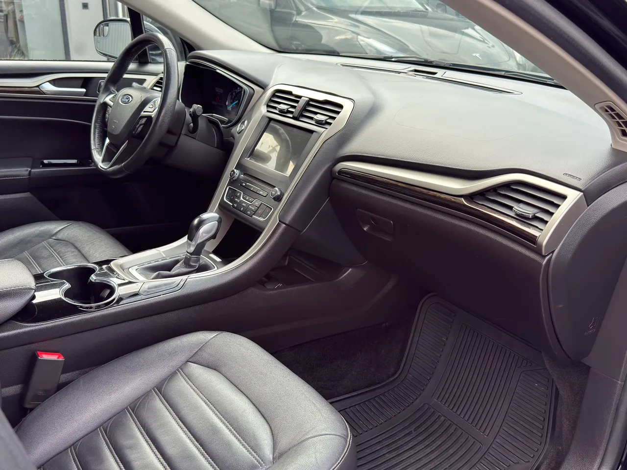 Ford Fusion USA - фото 10