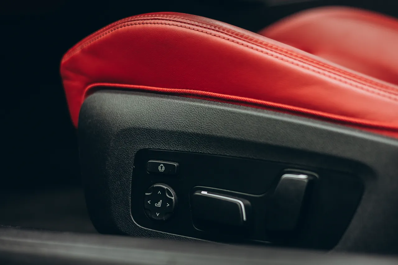 BMW M4 - фото 29