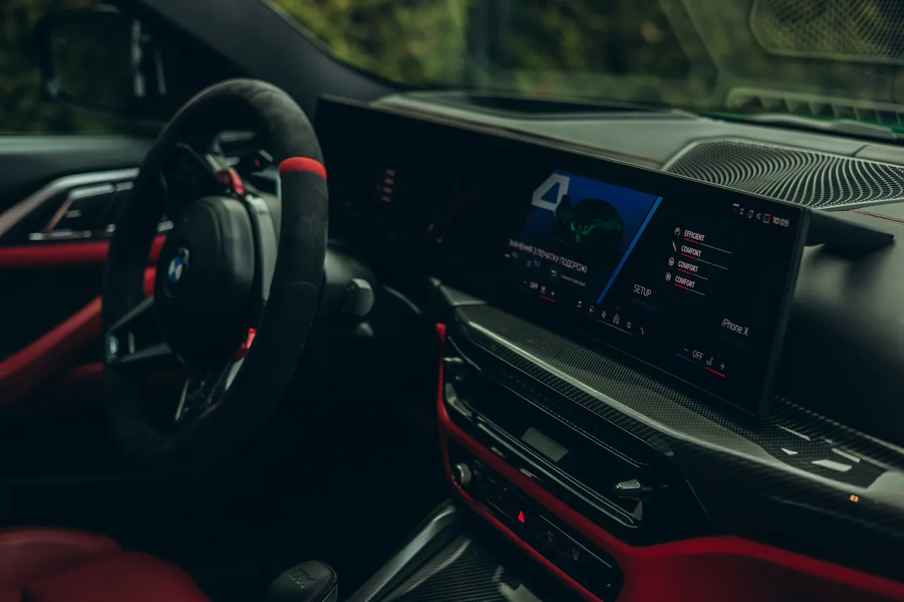 BMW M4 - фото 27