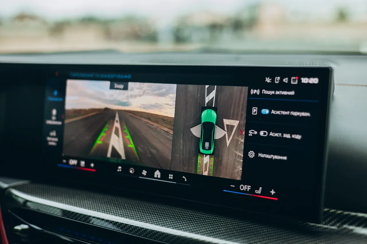 BMW M4 - фото 28