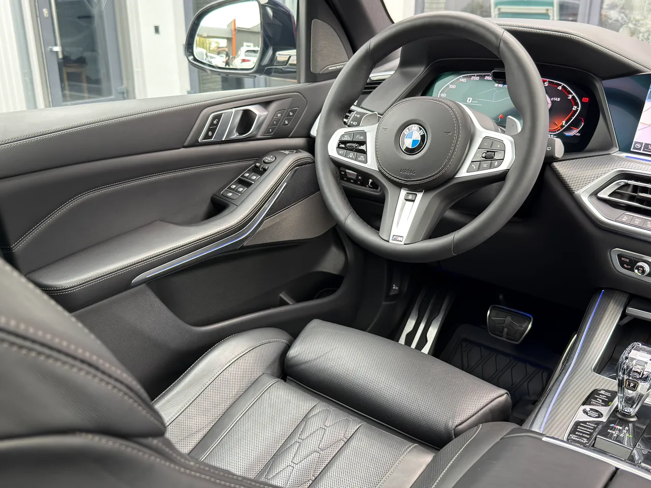 BMW X5 - фото 17