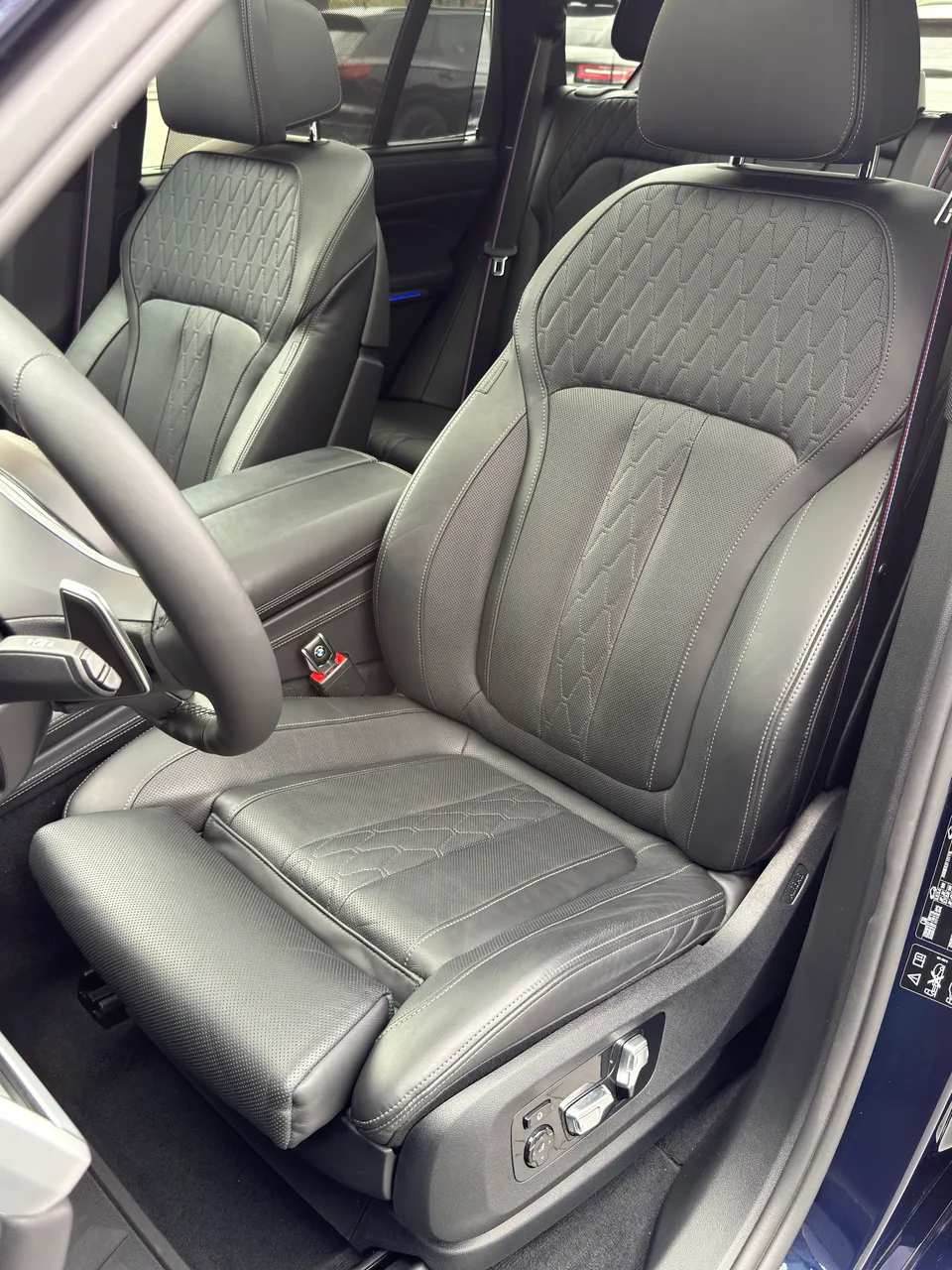 BMW X5 - фото 19