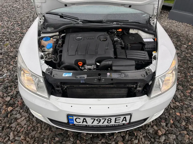Skoda Octavia - фото 4