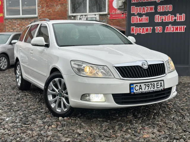 Skoda Octavia - фото 1