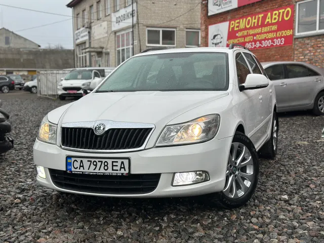 Skoda Octavia - фото 2